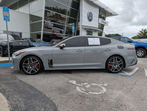 Ceramic Silver 2023 Kia Stinger GT2