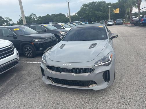 Ceramic Silver 2023 Kia Stinger GT2