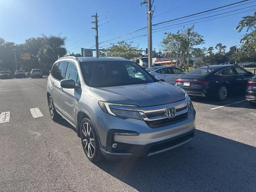 2020 Honda Pilot Touring 8-Passenger