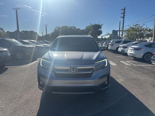 2020 Honda Pilot Touring 8-Passenger