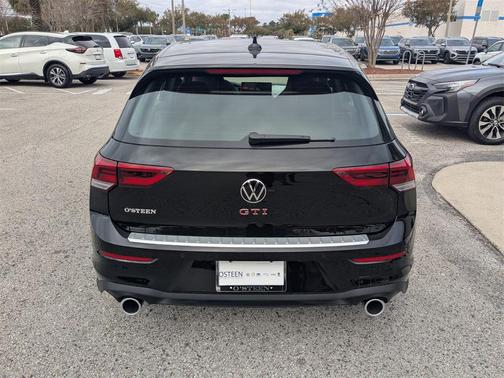 2026 Volkswagen Golf GTI 2.0T SE DSG