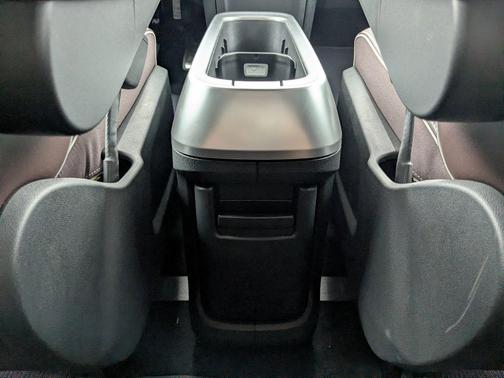 Candy White 2025 Volkswagen ID. Buzz Pro S