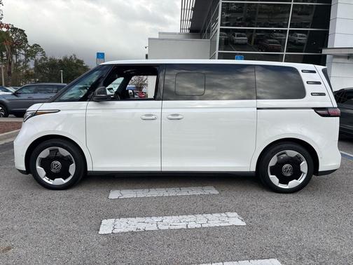 2025 Volkswagen ID. Buzz Pro S