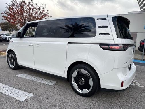 2025 Volkswagen ID. Buzz Pro S