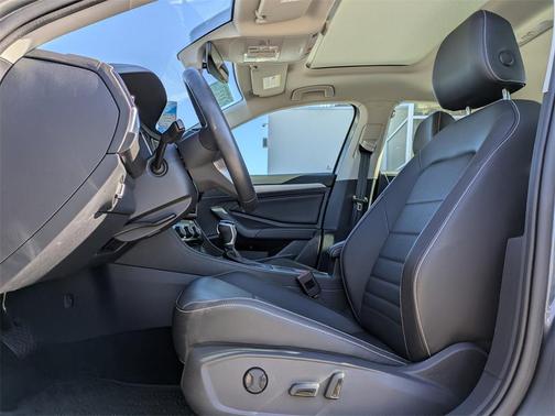 2023 Volkswagen Jetta 1.5T SE