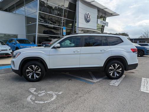 2026 Volkswagen Atlas 2.0T SE