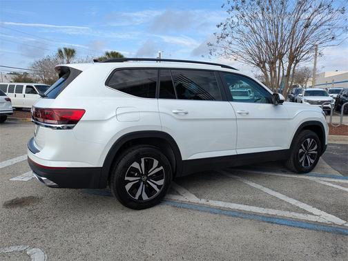 2026 Volkswagen Atlas 2.0T SE