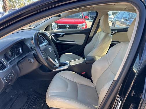 2018 Volvo S60 T5 Dynamic