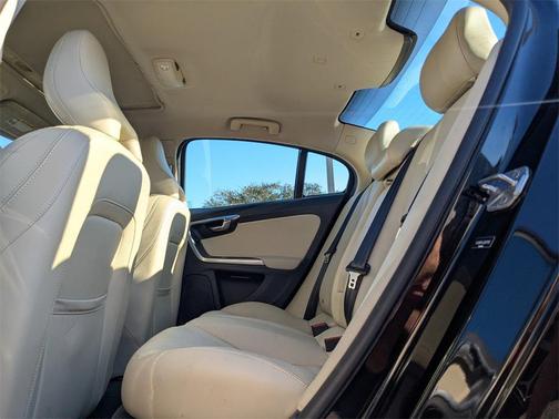 2018 Volvo S60 T5 Dynamic