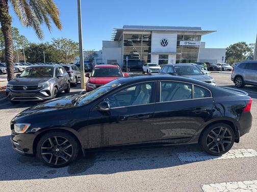 2018 Volvo S60 T5 Dynamic