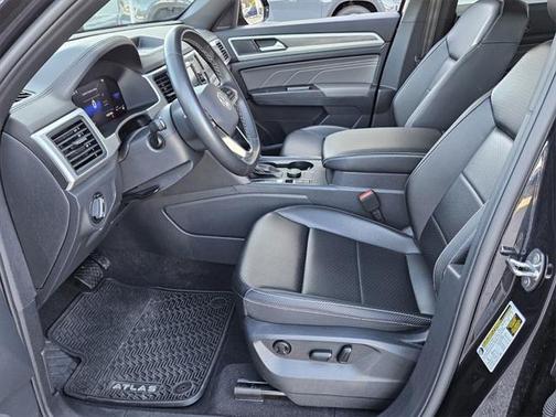 2022 Volkswagen Atlas Cross Sport 2.0T SE