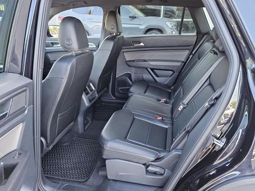 2022 Volkswagen Atlas Cross Sport 2.0T SE