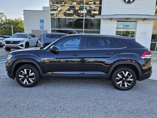 2022 Volkswagen Atlas Cross Sport 2.0T SE