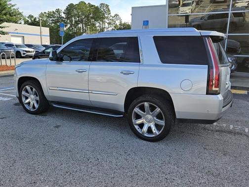 2018 Cadillac Escalade Luxury