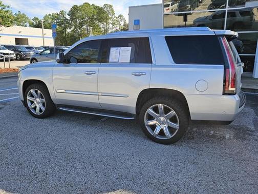 2018 Cadillac Escalade Luxury