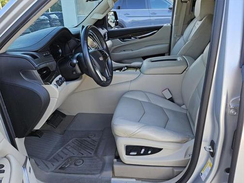 2018 Cadillac Escalade Luxury