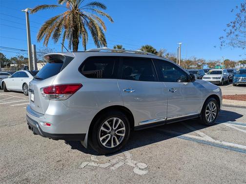 2015 Nissan Pathfinder SL