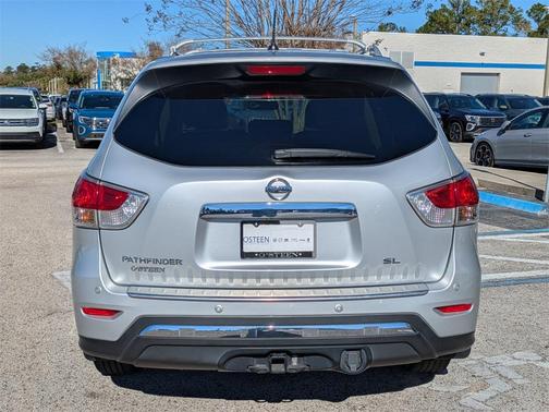 2015 Nissan Pathfinder SL