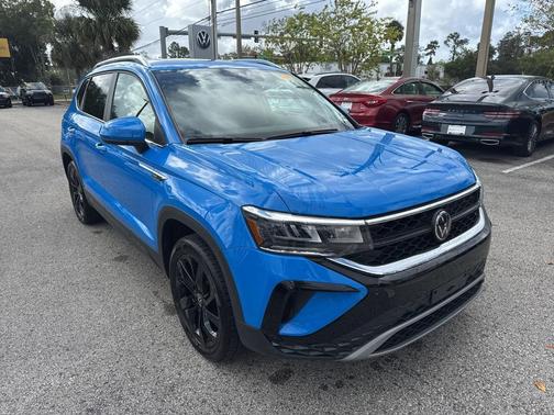 2022 Volkswagen Taos 1.5T SE