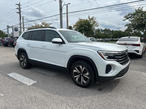 2024 Volkswagen Atlas 2.0T SE