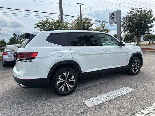 2024 Volkswagen Atlas 2.0T SE