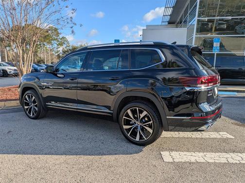 2026 Volkswagen Atlas 2.0T SEL Premium R-Line 4MOTION