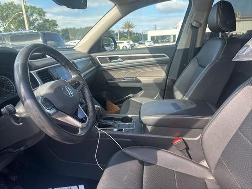 2021 Volkswagen Atlas 3.6L SE w/Technology