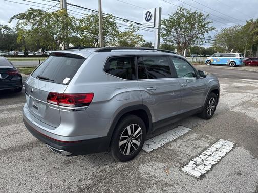 2023 Volkswagen Atlas 2.0T SE