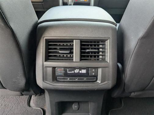 2023 Volkswagen Atlas 2.0T SE