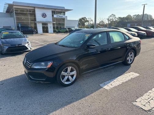 2015 Volkswagen Passat 1.8T Auto S