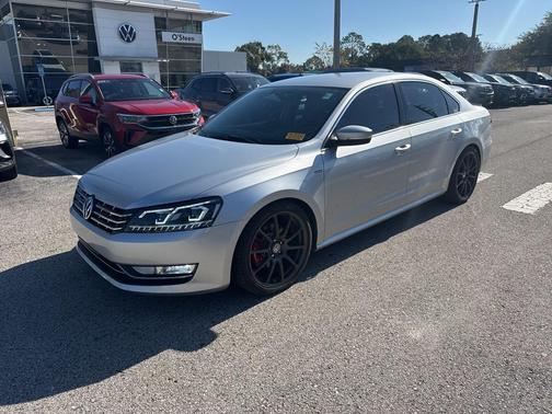 2015 Volkswagen Passat 1.8T Limited Edition