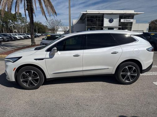 2022 Buick Enclave FWD Essence