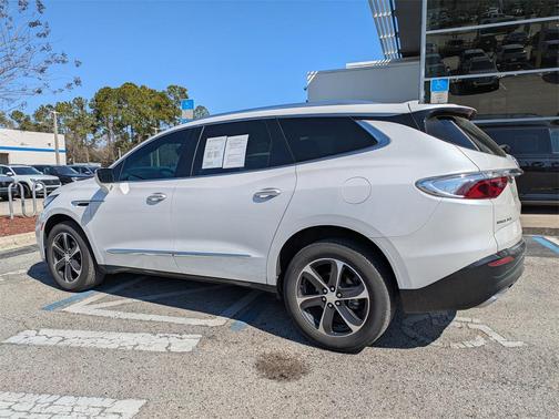 2022 Buick Enclave FWD Essence