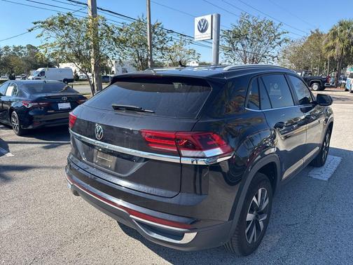 2022 Volkswagen Atlas Cross Sport 2.0T SE