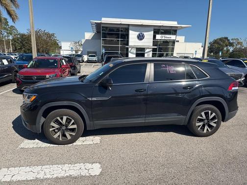 2022 Volkswagen Atlas Cross Sport 2.0T SE