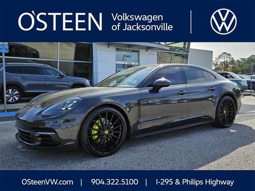 2018 Porsche Panamera Base