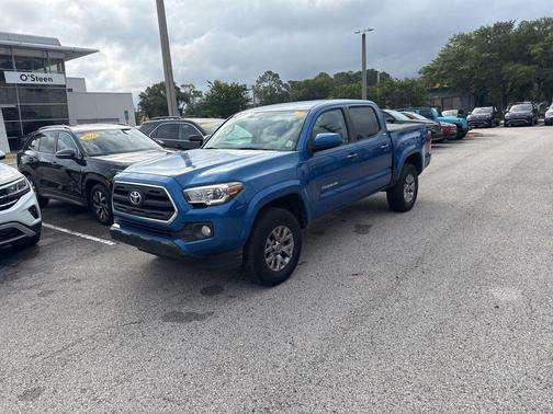 Blazing Blue Pearl 2017 Toyota Tacoma SR5