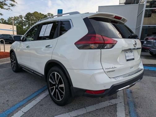 Pearl White Tricoat 2019 Nissan Rogue SL