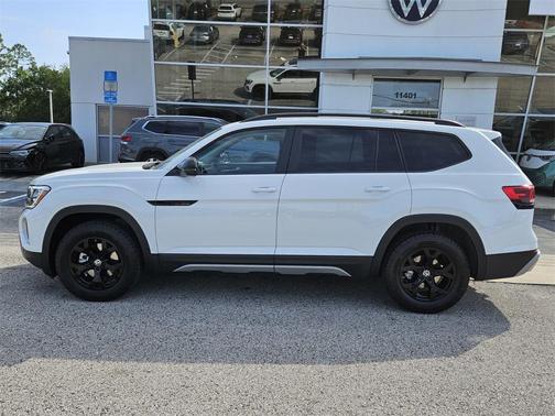 2025 Volkswagen Atlas 2.0T Peak Edition