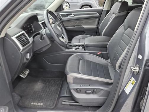 2022 Volkswagen Atlas 3.6L SEL Premium