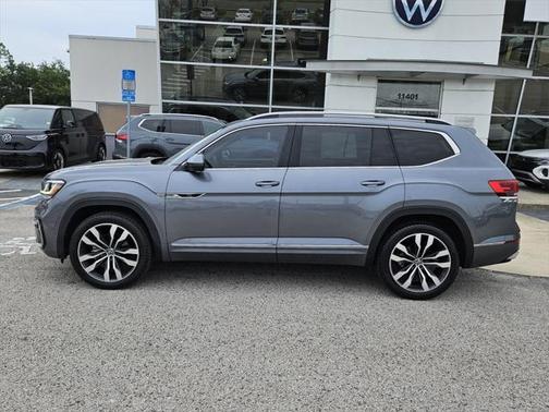 2022 Volkswagen Atlas 3.6L SEL Premium