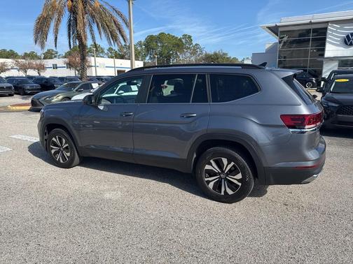 2024 Volkswagen Atlas 2.0T SE