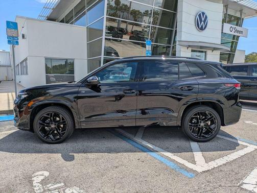 deep black pearl 2026 Volkswagen Tiguan 2.0T SE R-Line Black