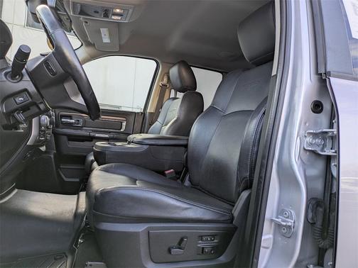 2017 RAM 1500 Laramie