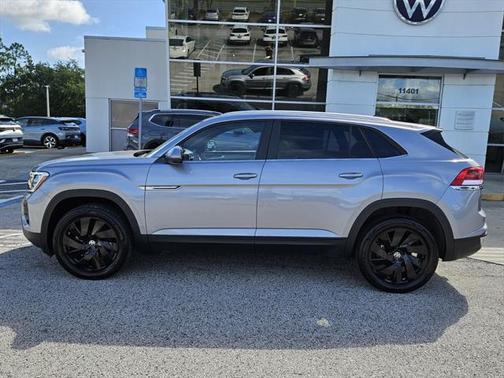 2024 Volkswagen Atlas Cross Sport 2.0T SE w/Technology