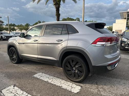 2024 Volkswagen Atlas Cross Sport 2.0T SE w/Technology