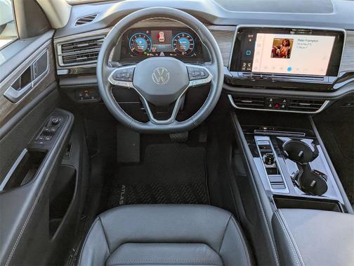 2025 Volkswagen Atlas 2.0T SEL