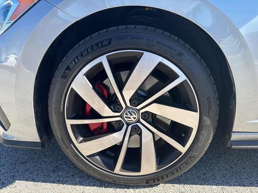 2021 Volkswagen Jetta GLI 2.0T Autobahn