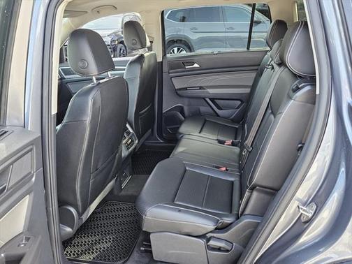 2022 Volkswagen Atlas 2.0T SE w/Technology 4MOTION