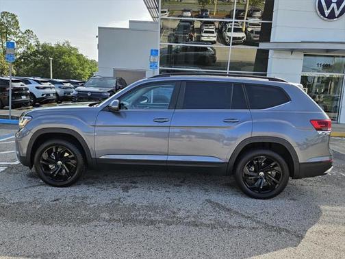 2022 Volkswagen Atlas 2.0T SE w/Technology 4MOTION
